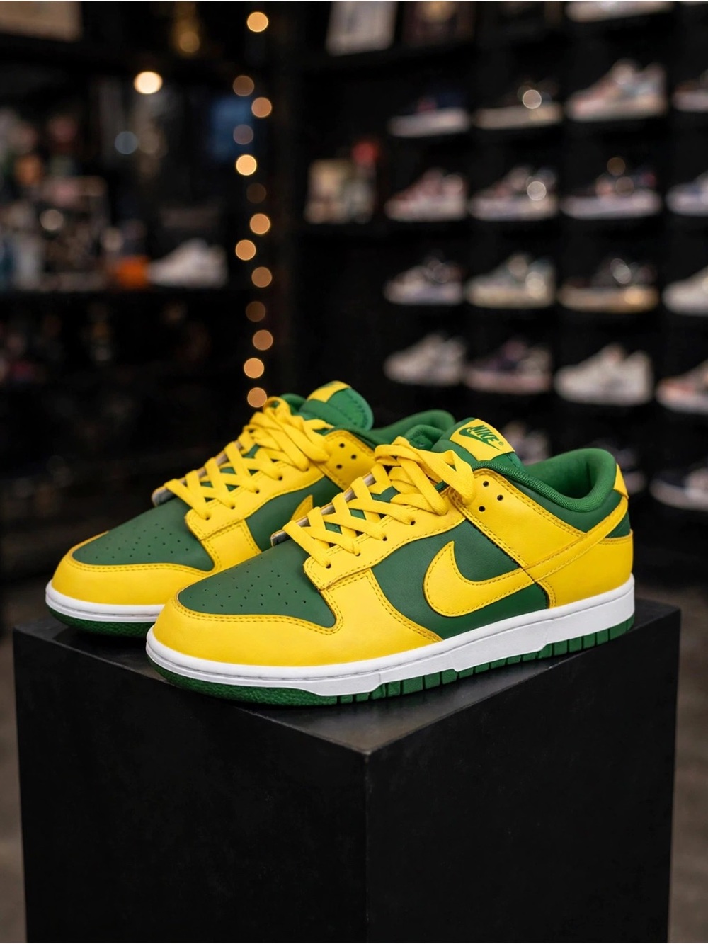 Nike Dunk Low 'Reverse Brazil' (2023)